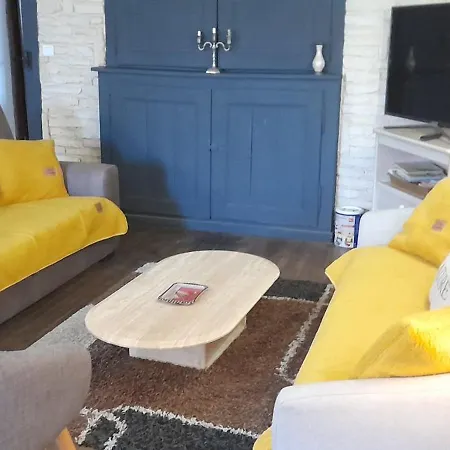 Ferme Des Champs ゲストハウス Vrécourt