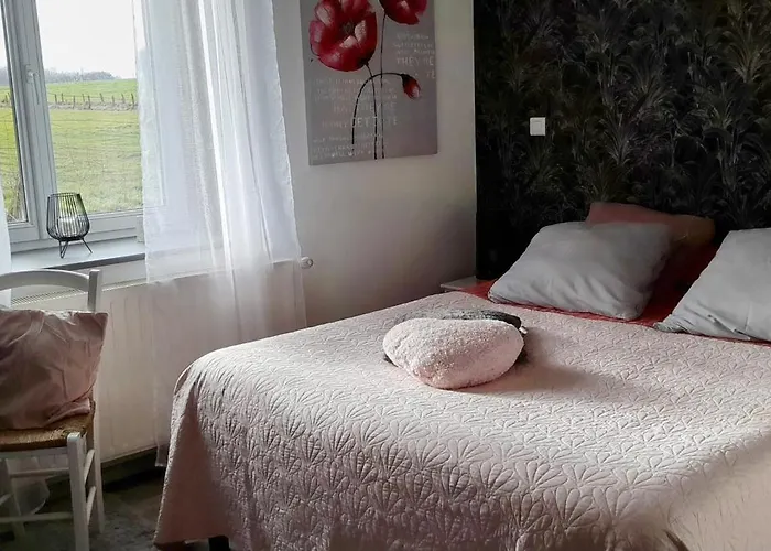 ゲストハウス Ferme Des Champs Vrécourt